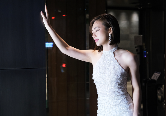Hình ảnh mới mẻ của Phương Anh Đào trong mái tóc ngắn.