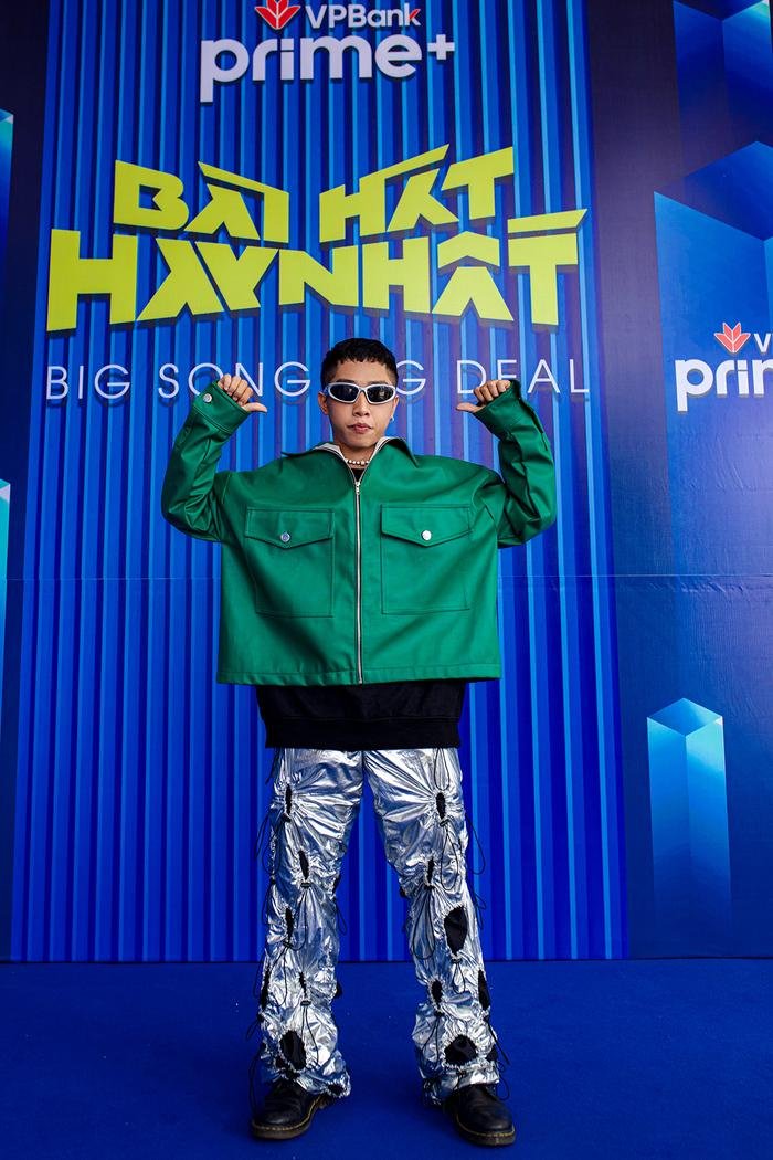 Không ngại 'đụng chạm vài người', rapper Ngắn thẳng thắn phê phán vấn đề xã hội trong 'Thời Nay' Ảnh 1