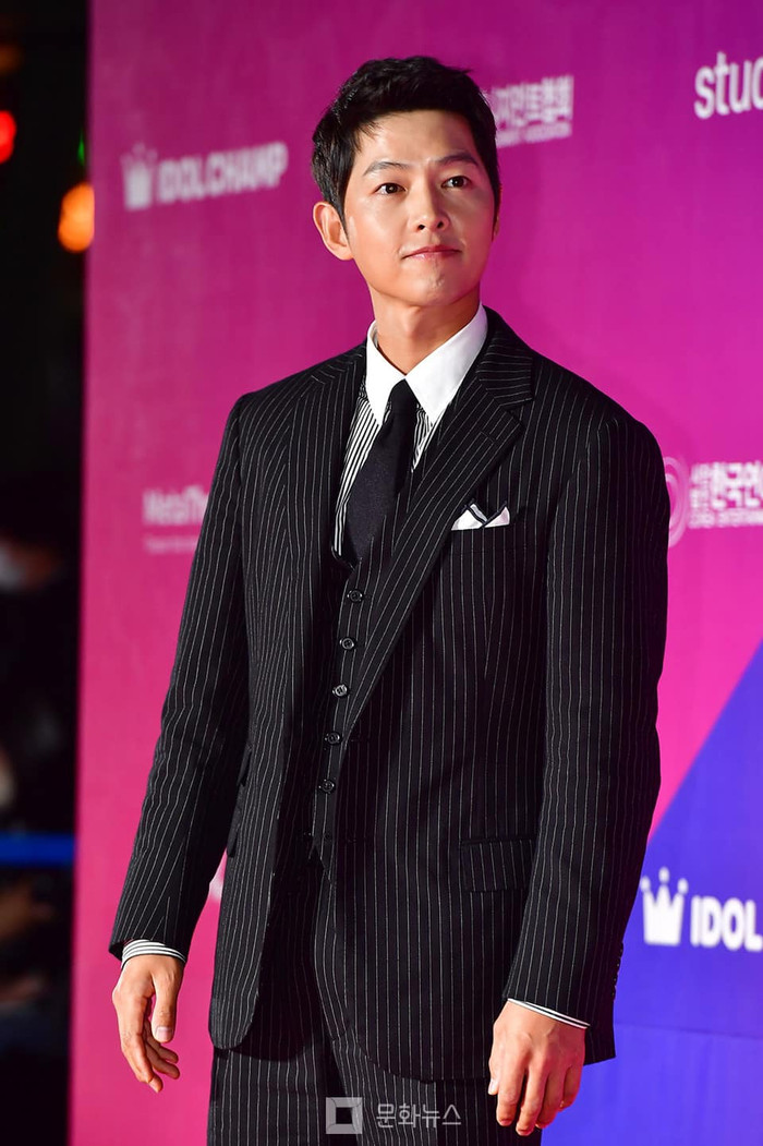 Song Joong Ki banned others from dating in front of him after breaking up with Song Hye Kyo? Photo 1