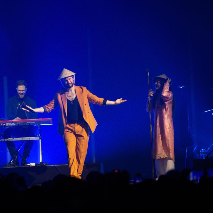 Cô nàng nhận được 'mưa lời khen' từ fan Thái.