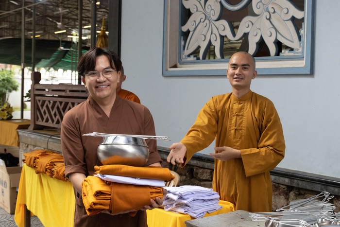 Hiện tại Đại Nghĩa đang sống khép mình trong đời sống thiền môn