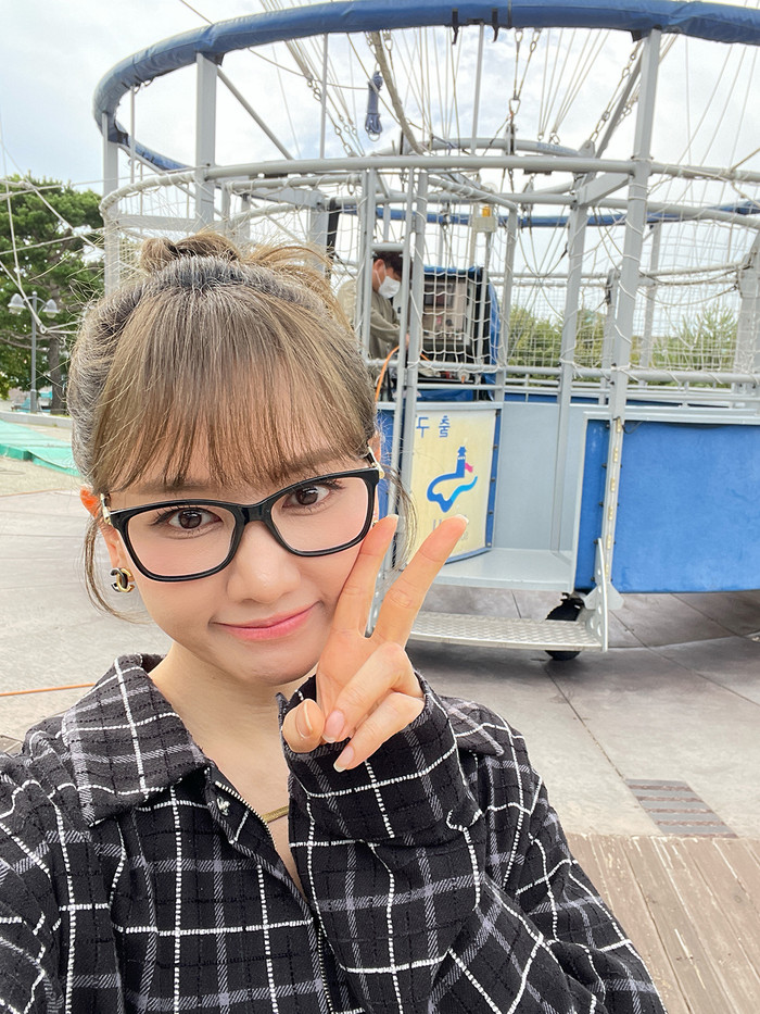 Hari Won vướng phải nhiều tin đồn, trong đó có việc giải nghệ về Hàn Quốc sinh sống.