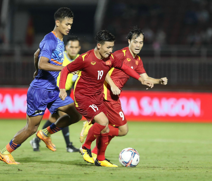 Tiền vệ Quang Hải đã chắc chắn không đá AFF Cup 2022. Ảnh: Anh Đồng