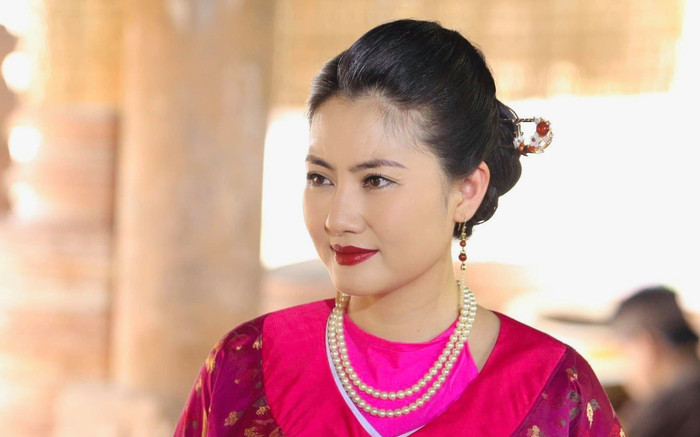 Một sao nữ Vbiz gặp sự cố ở mắt, vừa lên đoàn phim đã bị 'đuổi về' Ảnh 2