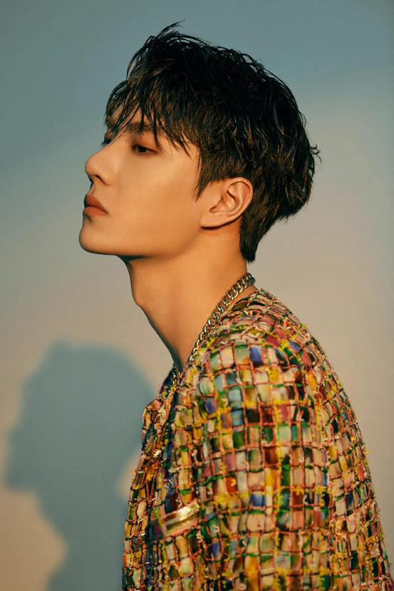 Đỉnh lưu Vương Nhất Bác lên hotsearch vì hình ảnh yết hầu cực quyến rũ khiến Tiêu Chiến tức giận? Ảnh 3