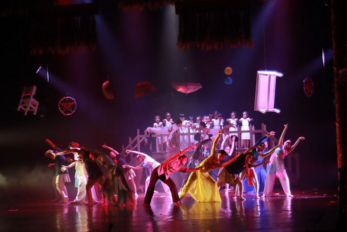 Gần 100 học sinh Hà Nội kể về hành trình trưởng thành qua những bước nhảy đầy đam mê Ảnh 5