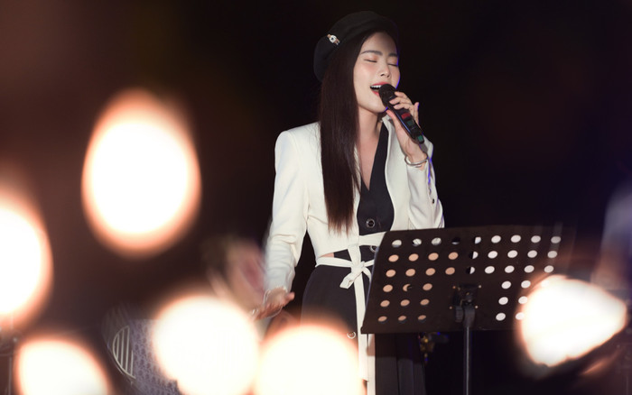 Hát ca khúc hot TikTok của Du Uyên trong đêm nhạc, Nam Em có 'ăn đứt' được bản gốc? Ảnh 2