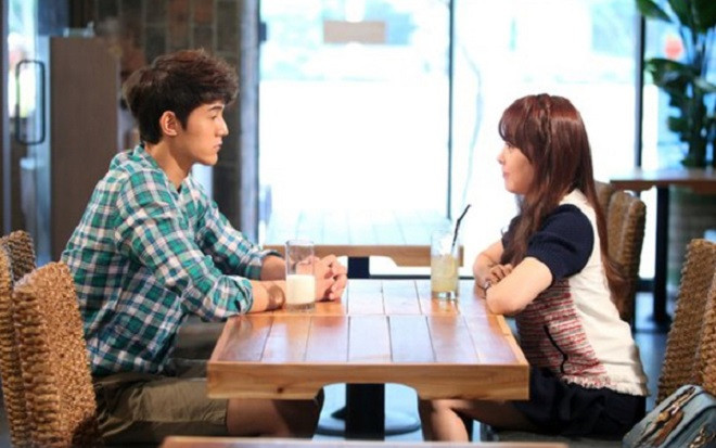 Ăn diện xinh đẹp đi xem mắt, cô gái sững sờ tại chỗ khi phát hiện danh tính đối phương Ảnh 2