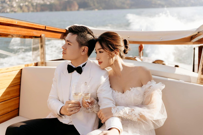 Người đẹp không ngại khi được hỏi cuộc sống hôn nhân.
