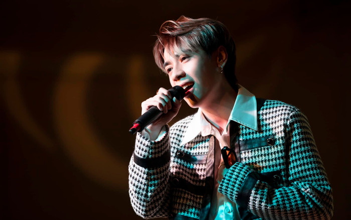 Quang Hùng MasterD tiết lộ chưa kịp ăn sáng đã bị khán giả yêu cầu hát tận... chục ca khúc? Ảnh 2