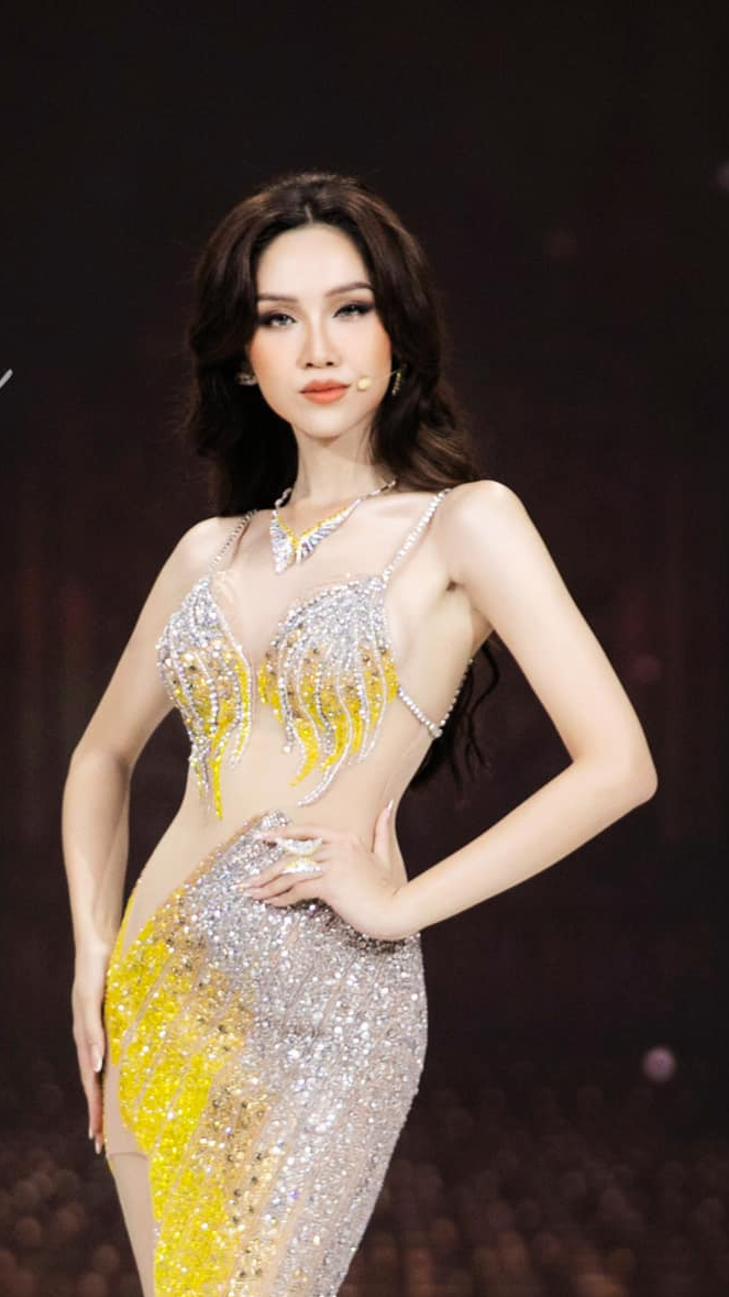 Đỗ Nhật Hà là thí sinh chuyển giới đầu tiên được tiến thẳng vào vòng ghi hình của Miss Universe Vietnam.