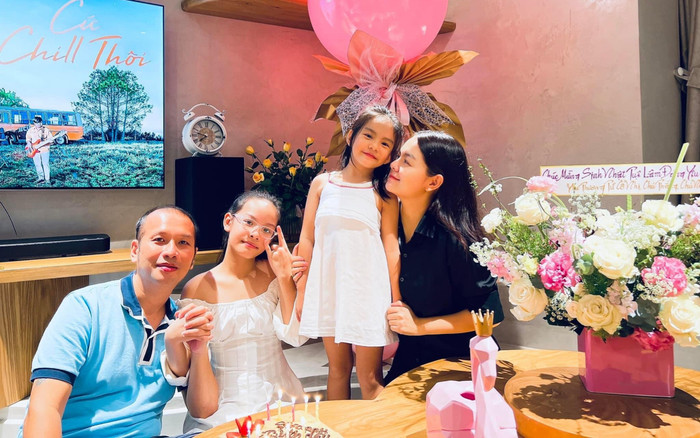 Phạm Quỳnh Anh hội ngộ chồng cũ tổ chức sinh nhật cho con gái Ảnh 2