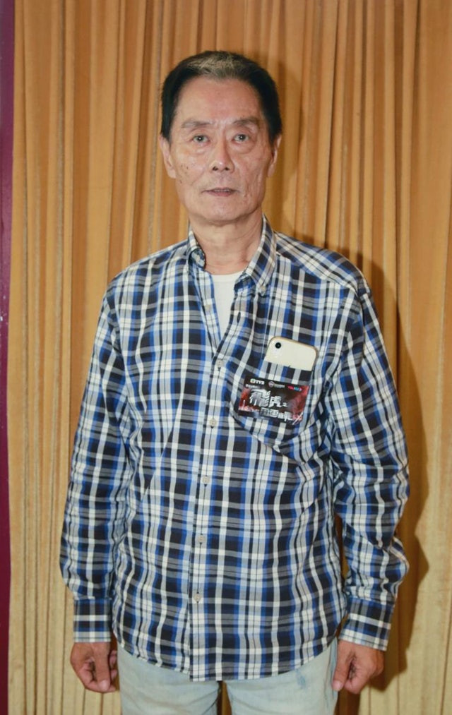 Từ Trung Tín sinh năm 1952, ông bắt đầu sự nghiệp diễn xuất từ thập niên 60