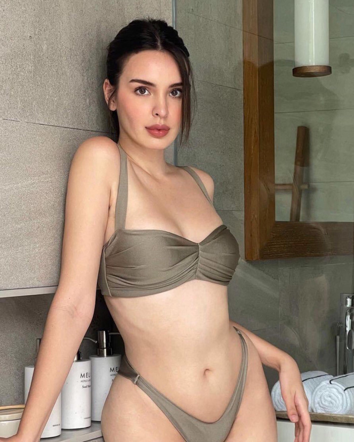 Nhan sắc xinh đẹp, nóng bỏng của mỹ nhân mang hai dòng máu Thái - Mỹ.