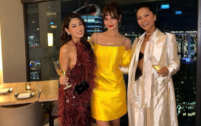 H'Hen Niê đọ sắc cùng Catriona Gray sau khi 'lên ngôi' Á hậu 3 Hoa hậu Hoàn vũ Ảnh 2