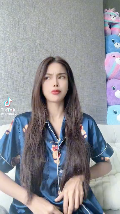 Vừa về nước sau Miss Grand, Á hậu Engfa đã lộ clip 'nhạy cảm' khiến netizen phẫn nộ Ảnh 2