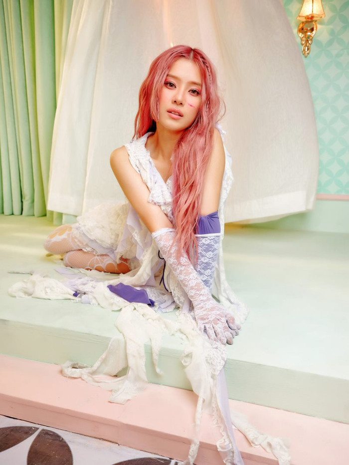 Rủ rê cả showbiz nhảy bài của mình, Hoàng Yến Chibi bị dân mạng 'van xin' dừng lại Ảnh 2