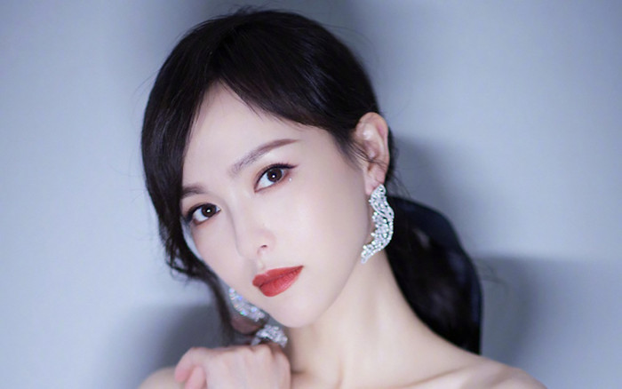 Fan Đường Yên 'khóc thét' vì thần tượng tái xuất nhưng thua Triệu Lệ Dĩnh Ảnh 2