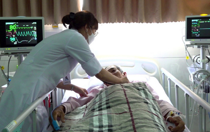 Nam bệnh nhân bị ngưng tim 20 phút được cứu sống ngoạn mục Ảnh 2