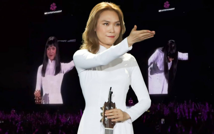 Mỹ Tâm hóa thân hình tượng thời 'Cây đàn sinh viên', bật khóc cảm ơn khán giả Ảnh 2