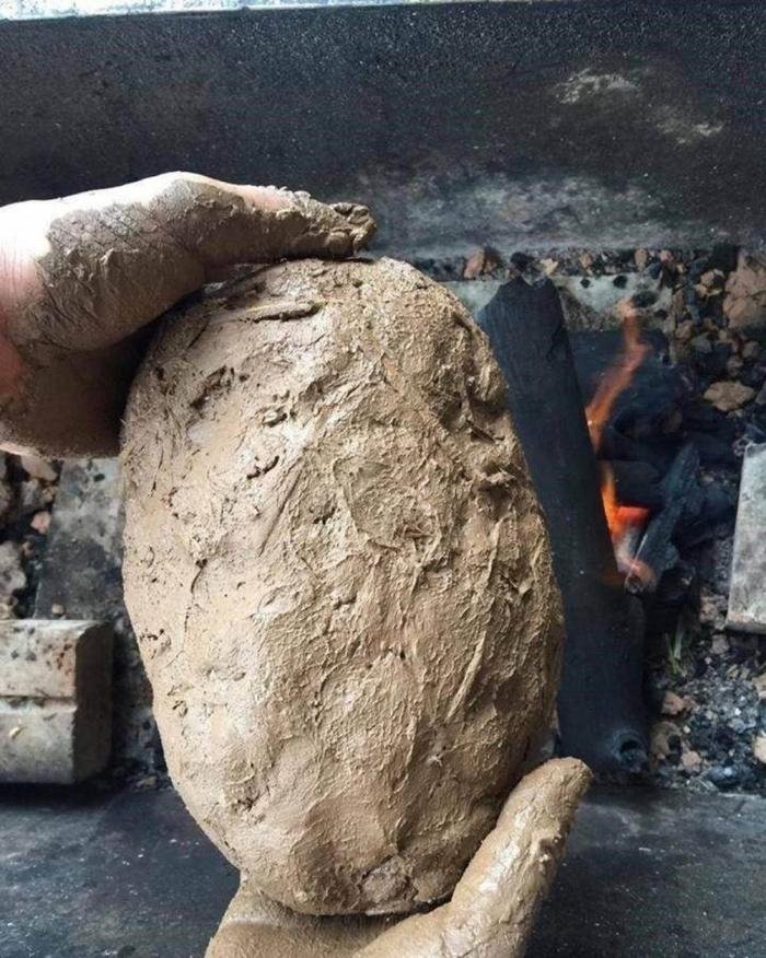 Gà cái bang, món ăn nghe 'bần hàn' nhưng lại là cực phẩm của người miền Tây Ảnh 2