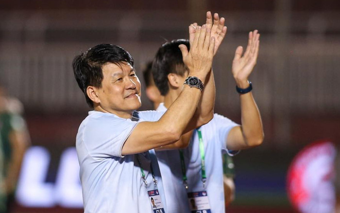 HLV Vũ Tiến Thành - Người con của Sài Gòn và niềm hạnh phúc khi giúp CLB TPHCM trụ hạng! Ảnh 2