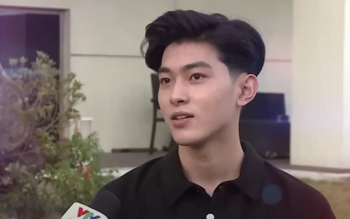 Xuất hiện ngắn ngủi trên sóng VTV, chàng trai bất ngờ 'gây sốt' vì vẻ ngoài quá điển trai Ảnh 2