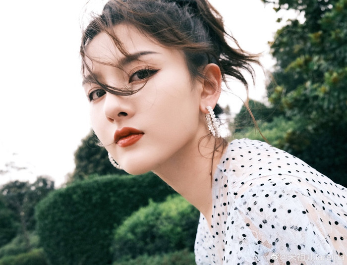 Không phải Dương Dương hay Ngô Lỗi, đây mới là sao nam Triệu Lộ Tư đồng ý 'yêu' lần 2? Ảnh 4