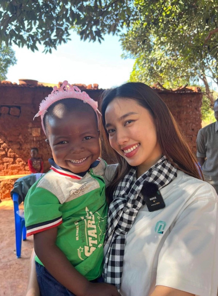 Lôi Con được người hâm mộ kỳ vọng rằng sẽ sớm ngày được bay sang Việt Nam cùng Quang Linh.