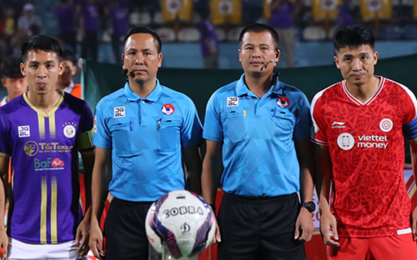 Thống kê trùng hợp khó tin về trọng tài bị HLV Viettel nói 'mất hai quả phạt đền' Ảnh 2