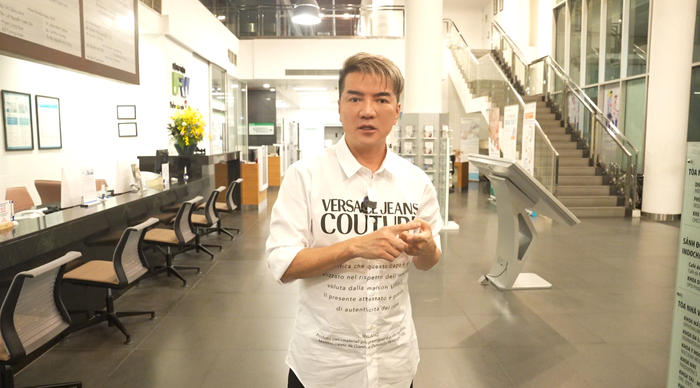 Đàm Vĩnh Hưng mới đây đã có hành động đặc biệt khiến khán giả phải trầm trồ.