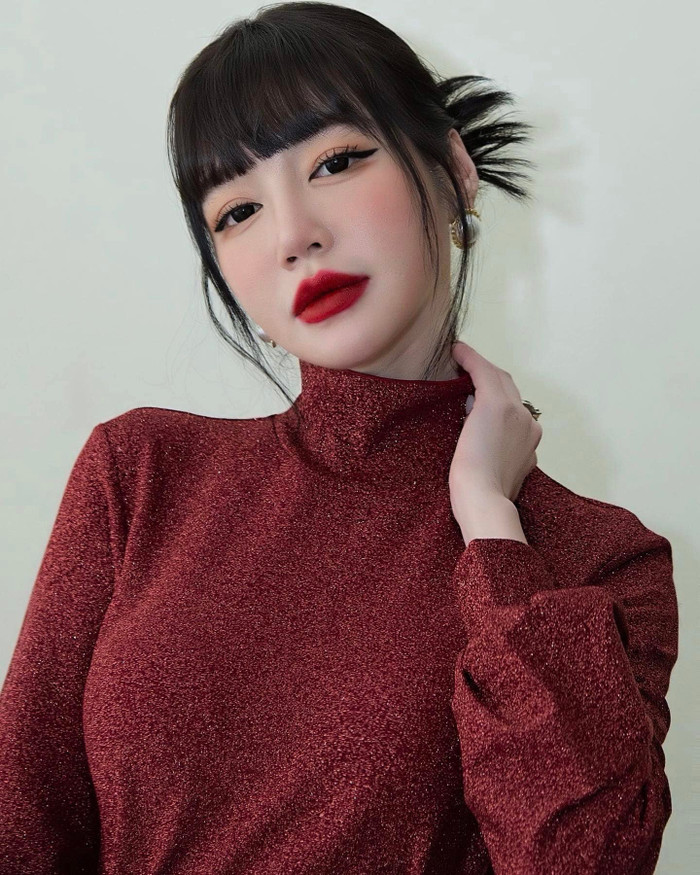 Hiện tại câu chuyện Elly Trần tố chồng ngoại tình vẫn đang chưa có dấu hiệu hạ nhiệt