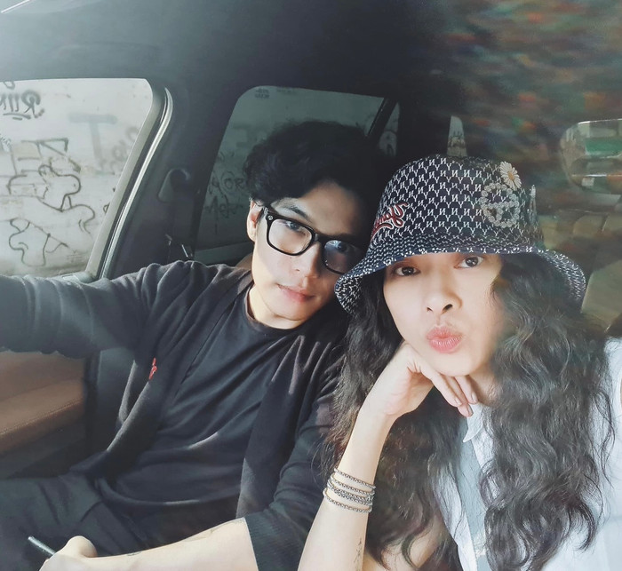 Kể từ sau khi kết hôn, cặp đôi thường xuyên đăng tải khoảnh khắc vui vẻ bên nhau. 