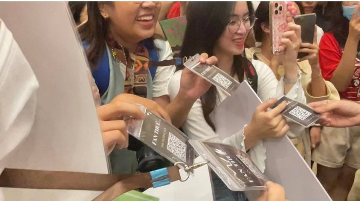 Hoa Hậu Đoàn Thiên Ân thuê fan 50 nghìn mỗi người để đi sự kiện cổ vũ? Ảnh 3