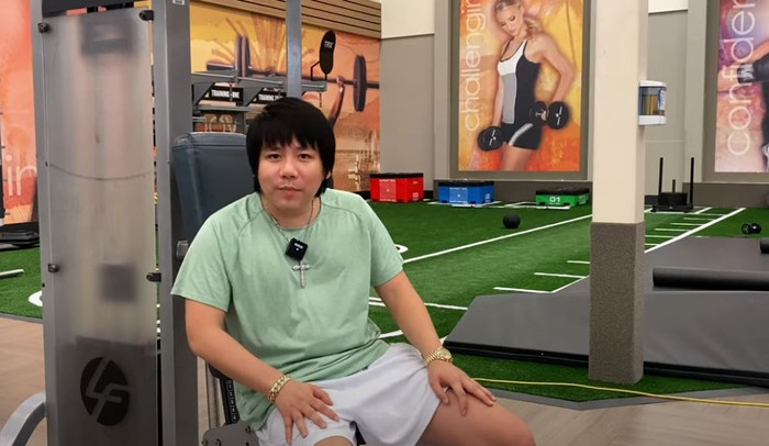 Hình ảnh Khoa Pug sau 7 tháng kéo dài chân tại Mỹ