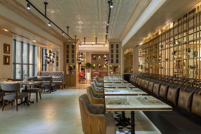 Không gian của nhà hàng vô cùng sang trọng và đẳng cấp