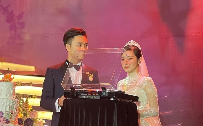 Loạt ảnh hiếm hoi trong hôn lễ của 'thánh nữ bolero' Jang Mi Ảnh 2