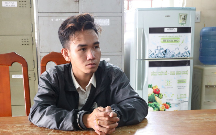 Thanh niên cướp giật vàng giả... rồi ra đầu thú Ảnh 2