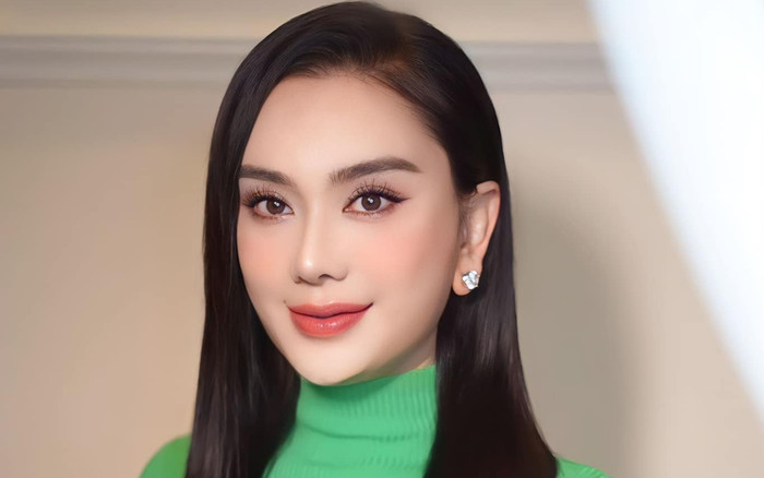 Vừa phẫu thuật thanh quản chưa lâu, Lâm Khánh Chi 'khóc thét' vì bị nghi đã 'kết thúc cuộc đời' Ảnh 2