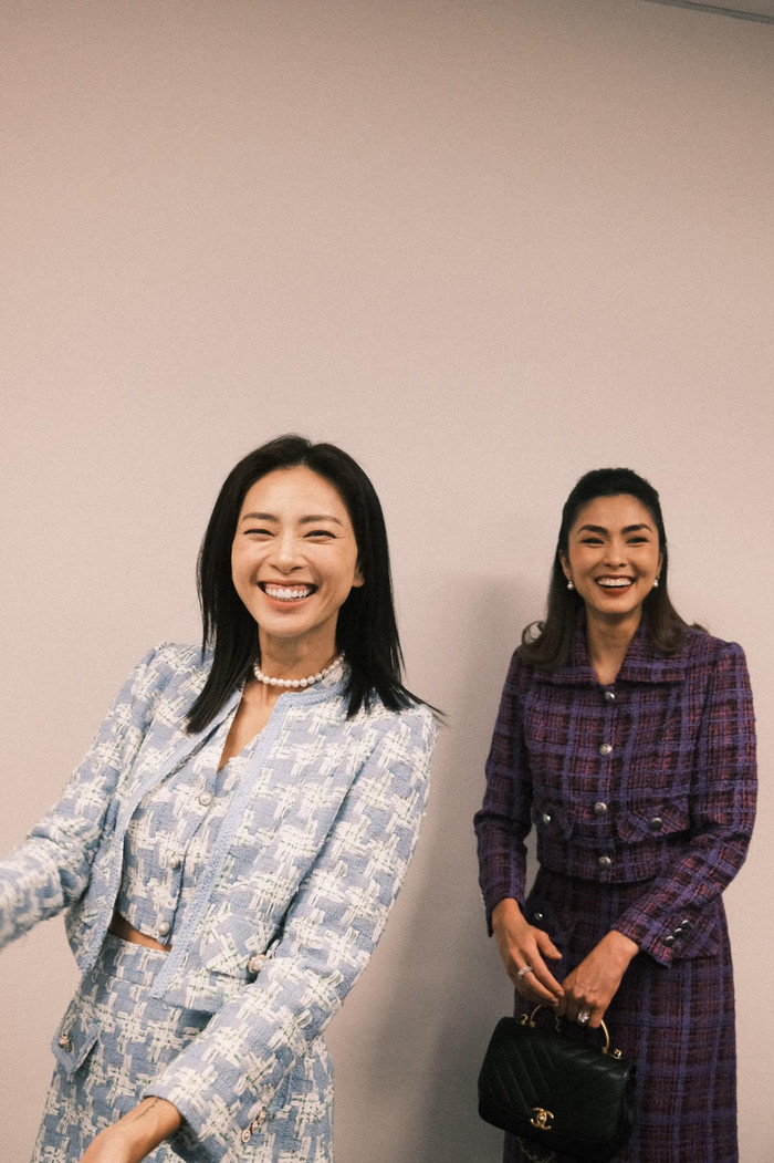 Cả hai được nhận xét như 'lão hóa ngược', dường như thời gian đã bỏ quên tuổi tác của hai người đẹp này. 