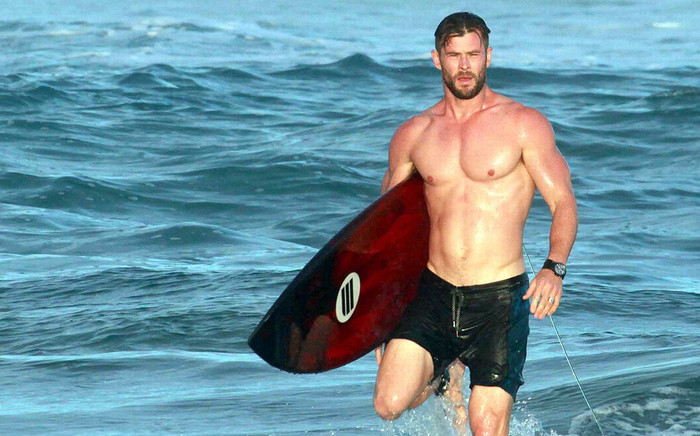 Chris Hemsworth bơi ở Bắc Cực lạnh giá cho cơ bắp săn chắc, kéo dài tuổi thọ Ảnh 2