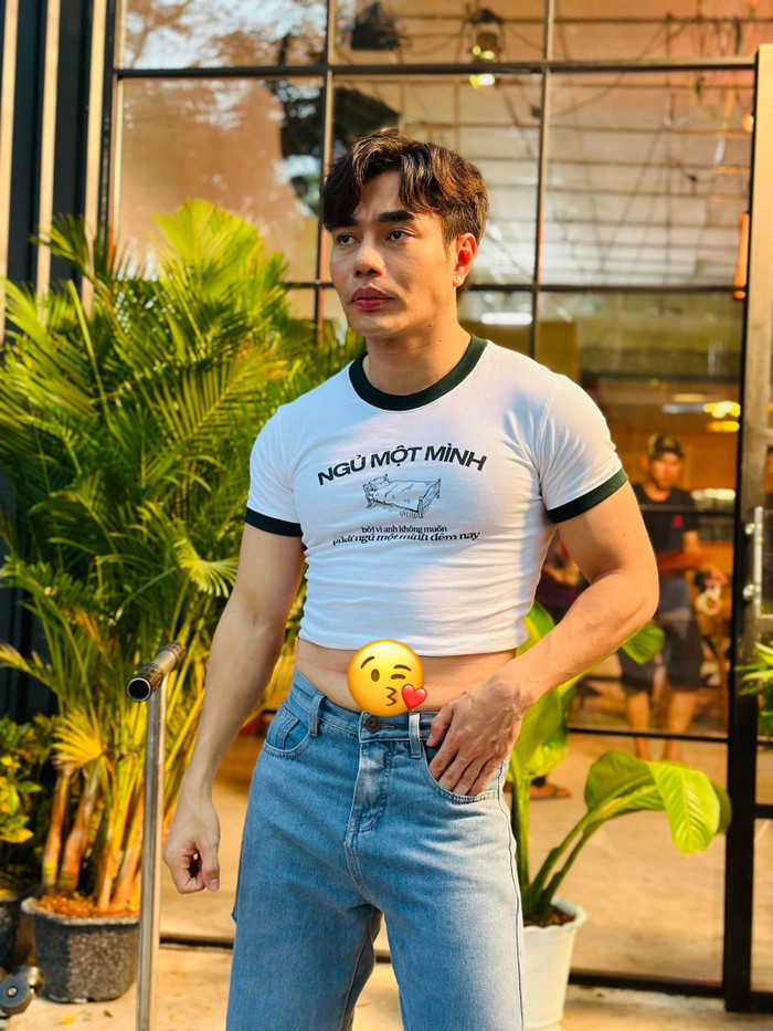 Không để thua kém, Lê Dương Bảo Lâm cũng nhanh chóng 'bắt trend' này