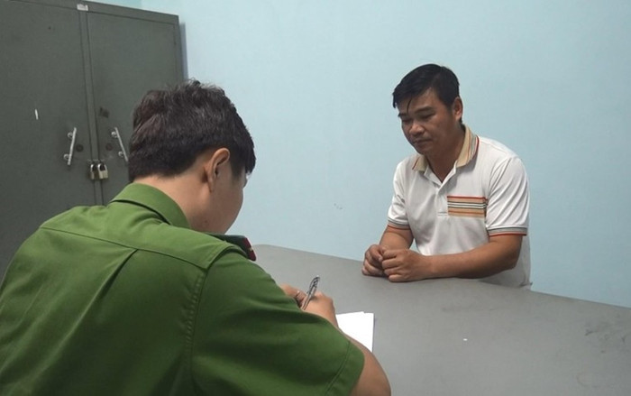 Xe ôm giả mạo Công an 'lừa tình lừa tiền' của người phụ nữ nhẹ dạ Ảnh 2