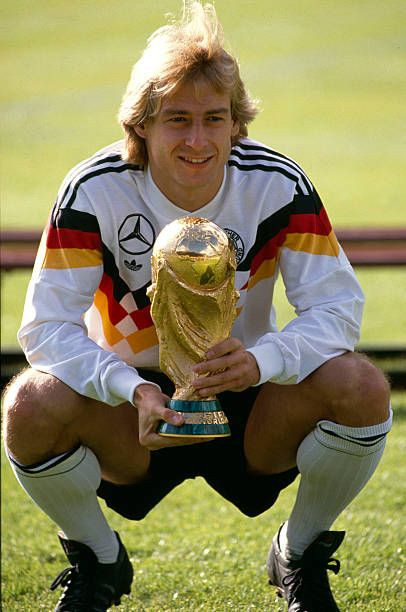 Nhà vô địch World Cup 1990 Jurgen Klinsmann nhận xét tuyển Đức luôn tham vọng vô địch, ít nhất cũng vào bán kết tại World Cup.&nbsp;