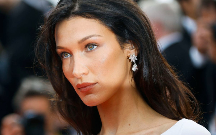 Bella Hadid từng hối hận vì 'dao kéo' Ảnh 2