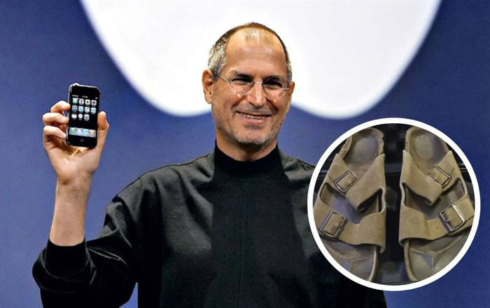 Đôi dép rách cũ của Steve Jobs được bán với mức giá trên trời Ảnh 2