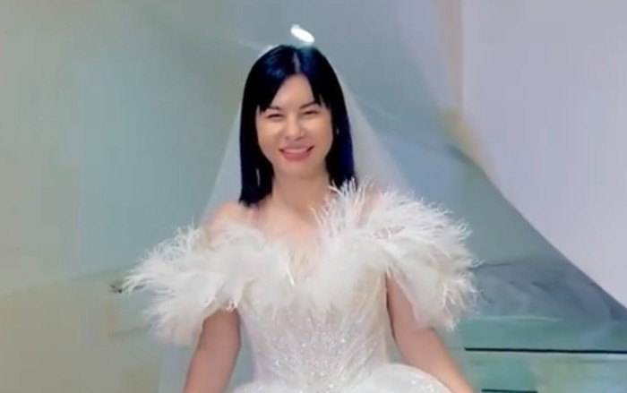 Hậu chia tay Kiều Minh Tuấn, Cát Phượng đi thử váy cưới, bất ngờ thông báo tin vui? Ảnh 2