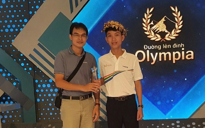 Người thầy đặc biệt của nhiều thí sinh từng giành vòng nguyệt quế Olympia Ảnh 2