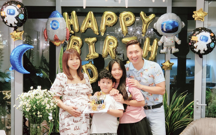 Vợ chồng Mạnh Trường tổ chức sinh nhật cho quý tử, nhan sắc bà xã chiếm trọn spotlight Ảnh 2