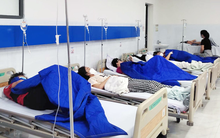 Vụ hàng trăm học sinh ngộ độc ở Khánh Hoà: Bộ Y tế điều chuyên gia chống độc đầu ngành hỗ trợ điều trị Ảnh 2
